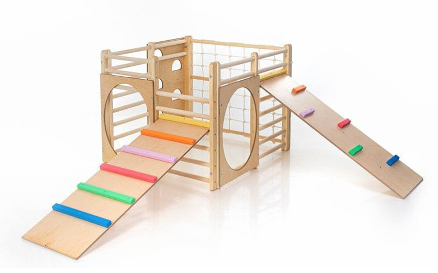 SMALL SQUARE GYM
