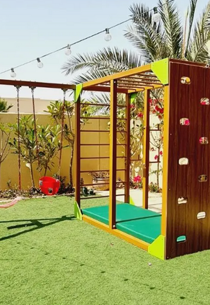 KIDS AREA 4