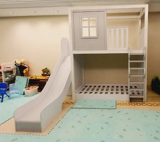 PLAY ROOM 4