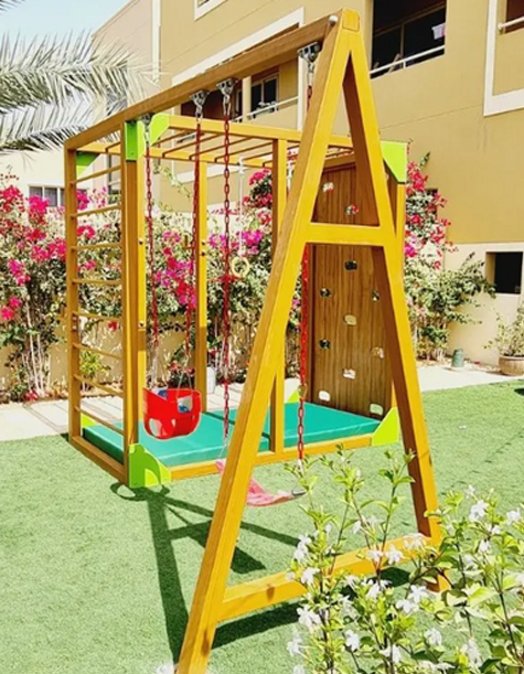 KIDS AREA 4