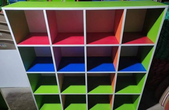 16 storage units